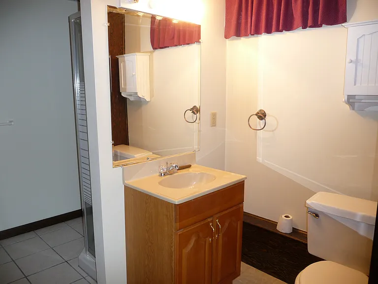 1047 Tyler St S — Photo 10