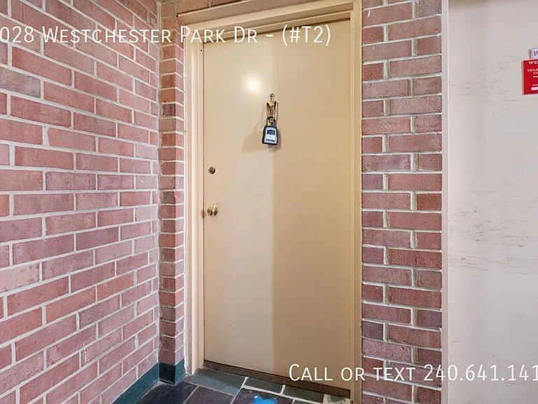 6028 Westchester Park Dr #T2 — Photo 9