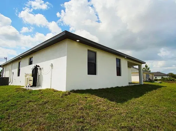 4708 5th St W, Lehigh Acres, FL 33971