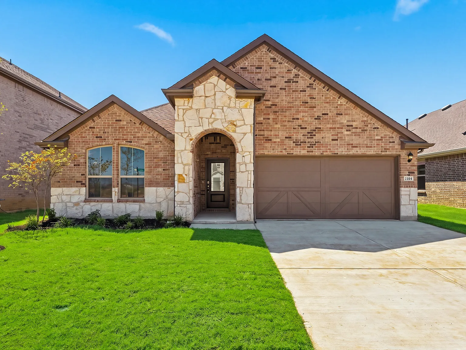 4 bed, 2038 sqft, $2,650 — Photo 2