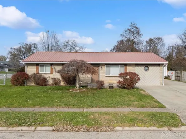 6596 Oak Hill Dr, Enon, OH 45323