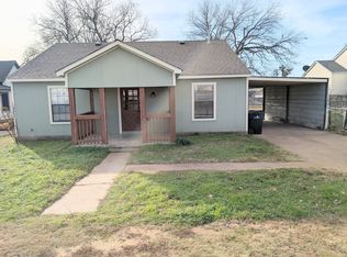 1826 W Bond St, Denison, TX 75020