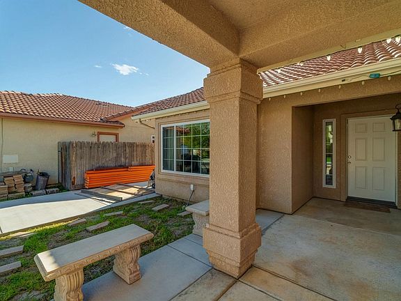 5th image of 745 Rhone Ct