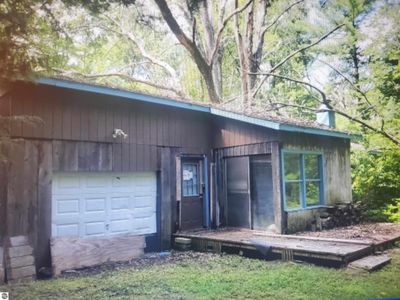 4684 S 1st Rd, Harrietta, MI, 49638