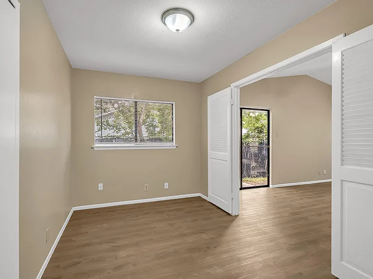 1325 Bayou Dr — Photo 15
