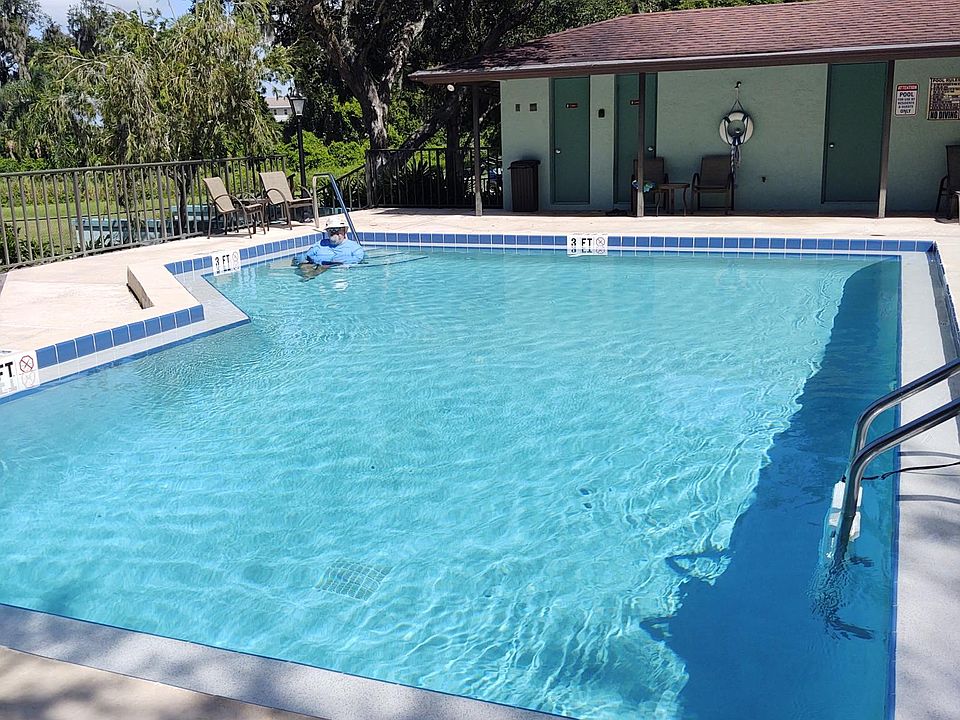 1st image of 1655 Lakeview Dr Unit B101