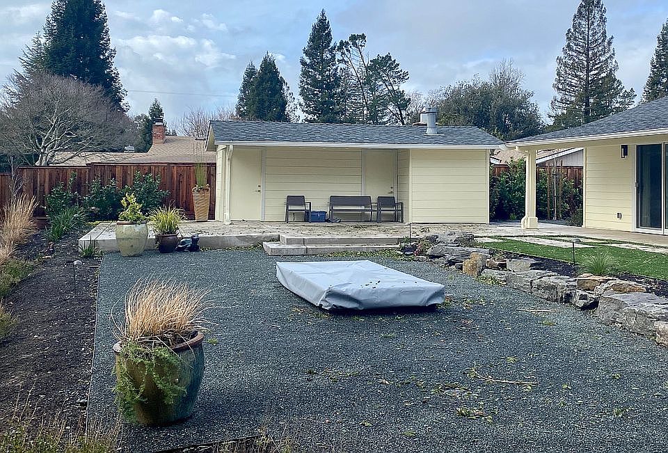2nd image of 61 Heather Ln
