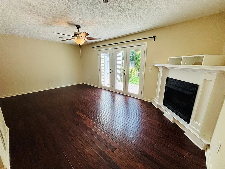 309 Fairfax Rd — Photo 13