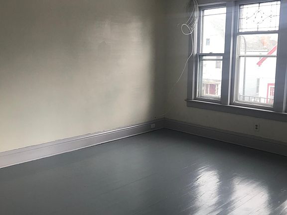 3rd image of 12 Hauf St #1