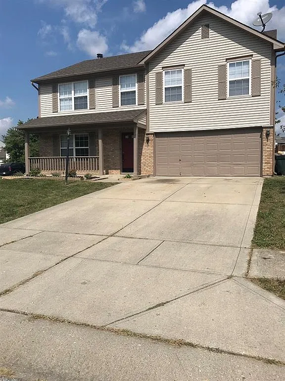 5756 Woodcote Dr photo 1