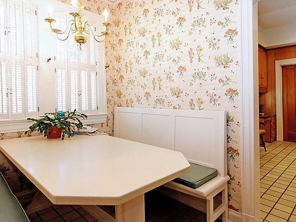 Breakfast room