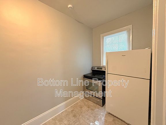 5th image of 2108 E 7th St APT 3