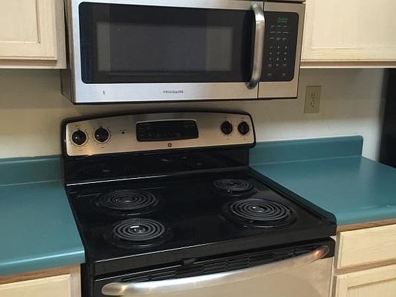4th image of 3703 E Barrington Dr APT 201