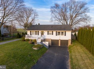 17205 Falls Rd, Upperco, MD 21155