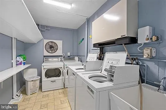 111 S Dudley Ave #306 — Photo 12