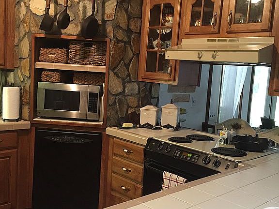 Kitchen with lots of storage