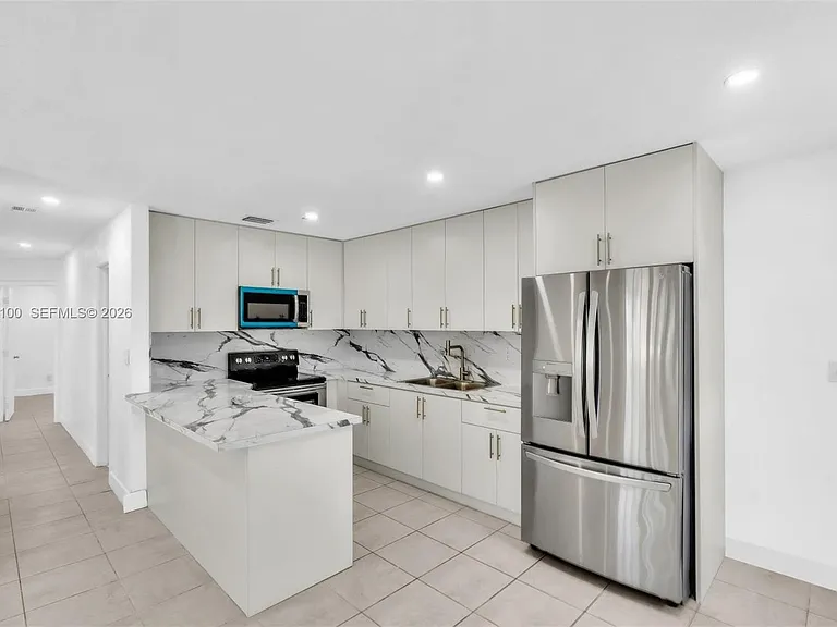 11790 SW 34th St — Photo 20