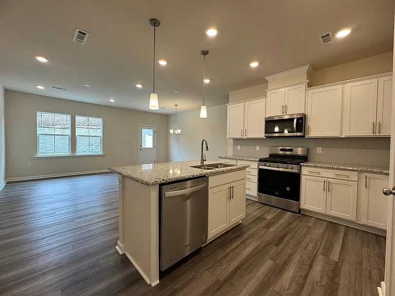 877 Falls Grove Trl — Photo 6
