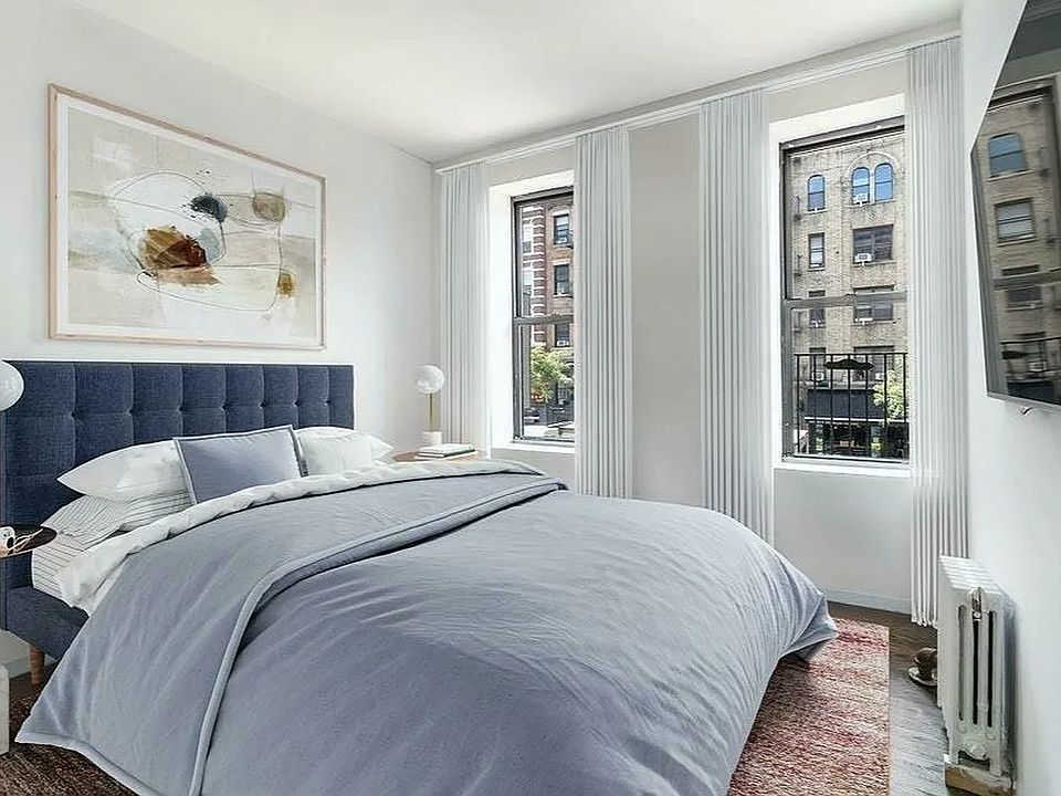 2nd image of 304 E 62nd St APT 29