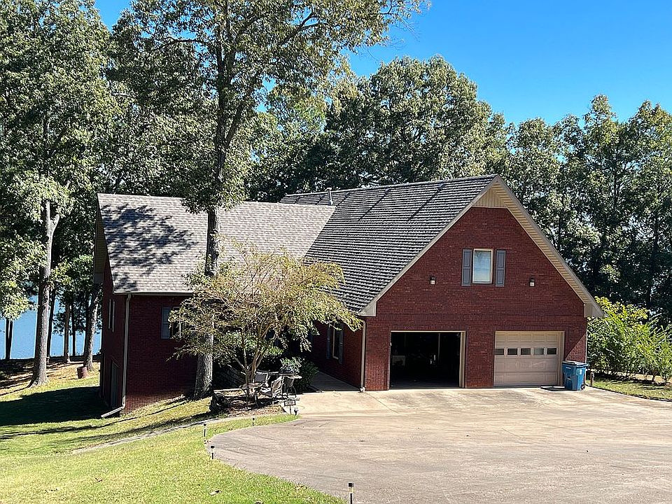 1st image of 370 Russwood Dr