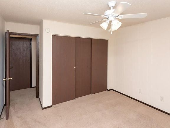 3rd image of 1445 Jessamine Ave W APT 304
