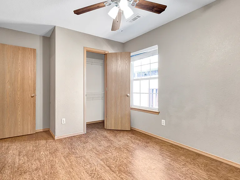 316 Apple Valley Dr — Photo 16