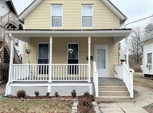 77 Williams St, Norwich, CT 06360