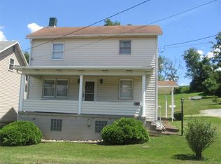 716 Broadford Rd, Connellsville, PA 15425