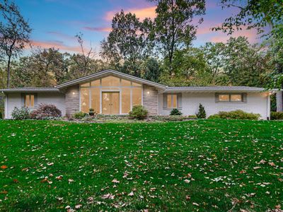 2054 Lawndale Dr, Valparaiso, IN, 46383