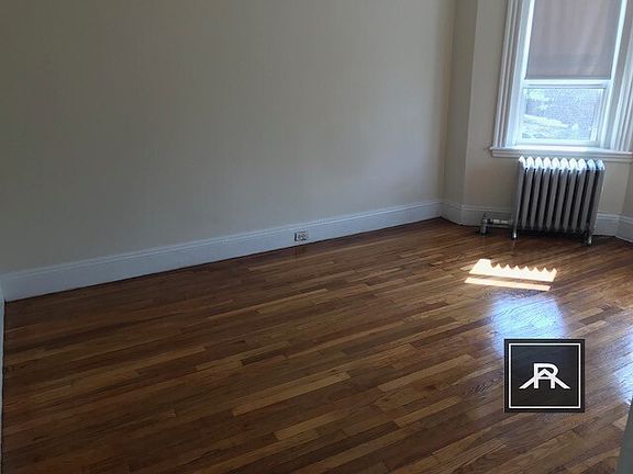 4th image of 1187 Boylston St #39
