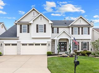 212 Chestnut Hill Dr, O'Fallon, MO 63368