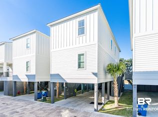 115 W 10th St #P, Gulf Shores, AL 36542