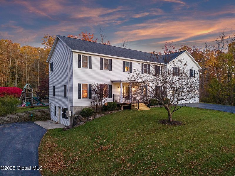 3rd image of 230 Zicha Road