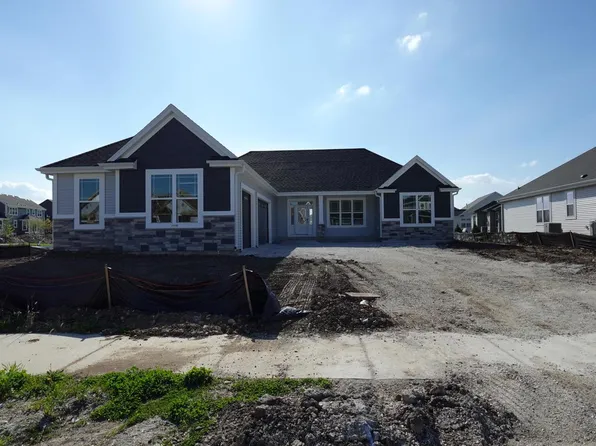 1570 Creekview LANE, Oconomowoc, WI 53066