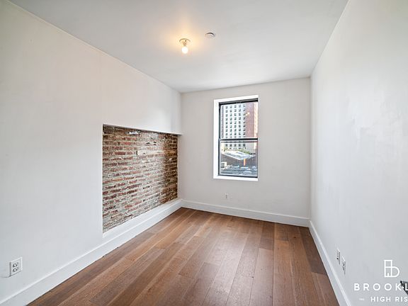2nd image of 843 Dekalb Ave APT 4F