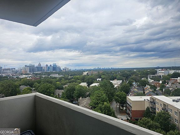 4th image of 375 Ralph McGill Blvd NE APT 1305