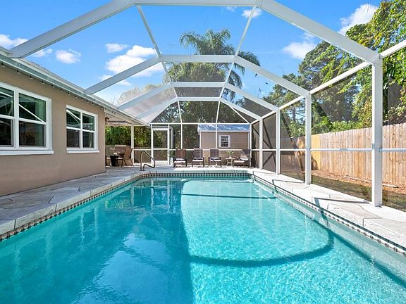 3rd image of 874 Acadia Rd