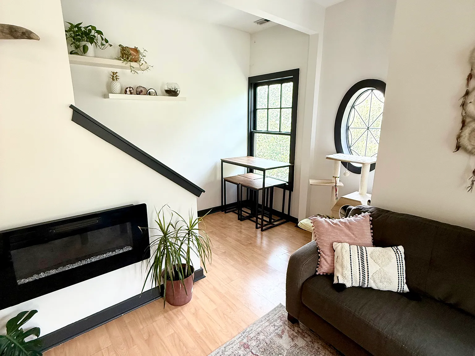 2 bed, 1105 sqft, $2,000 — Photo 3