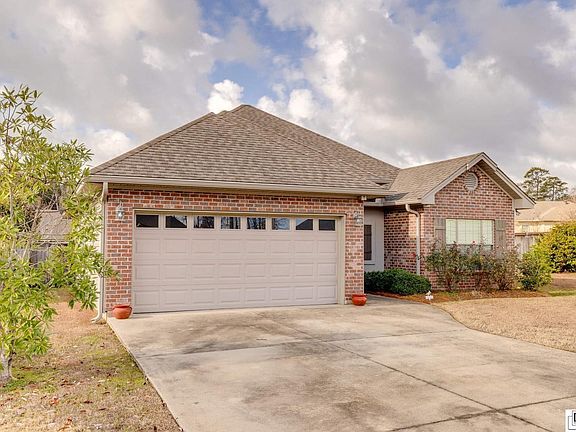 2nd image of 117 Carriage Way