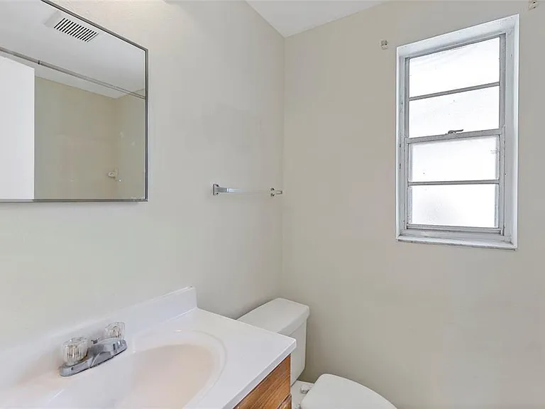 2788 41st Ave N #A-B — Photo 32