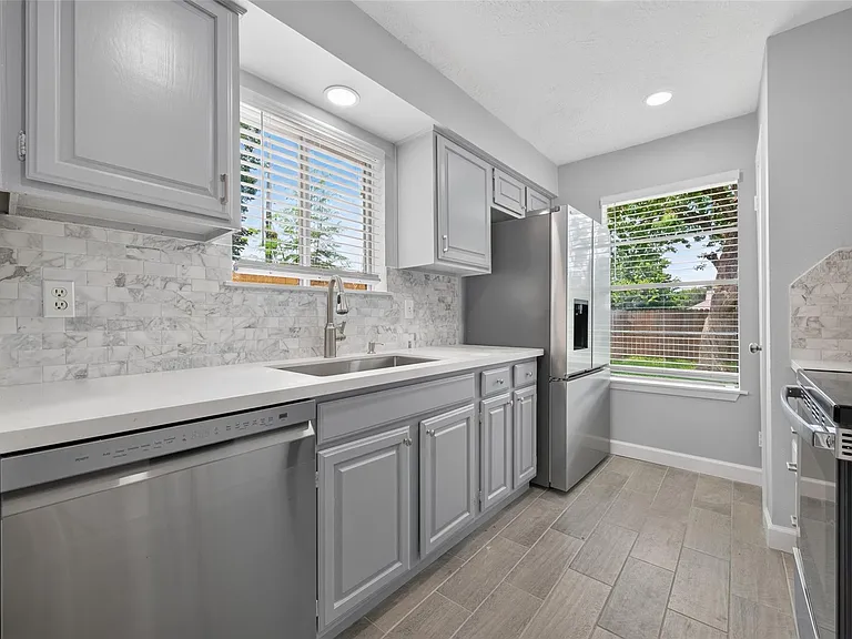 2450 Long Reach Dr — Photo 7