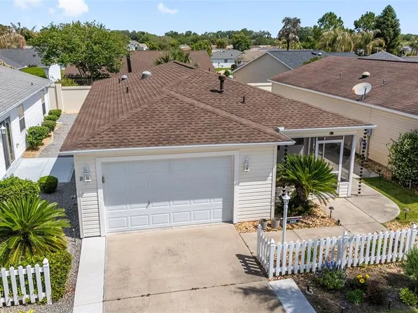 2403 Baton Pl, The Villages, FL 32162