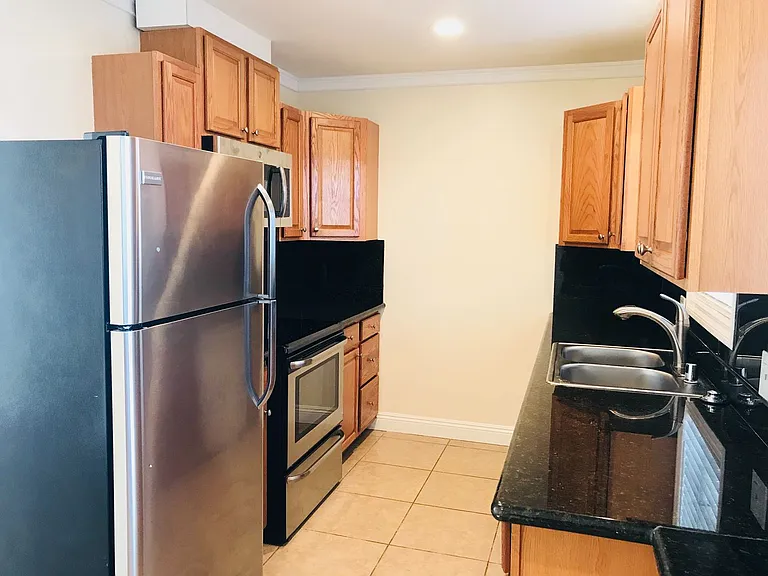7517 Herschel Ave #2 — Photo 4