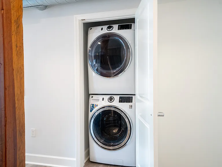 50 N Duke St #401 — Photo 7