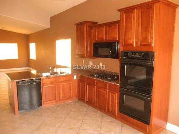 3rd image of 953 Puerta Del Sol Dr