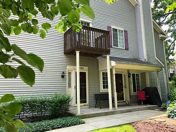 2nd image of 278 Windsor Ct Unit D