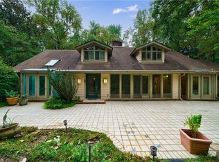 1327 Paces Forest Dr NW, Atlanta, GA 30327