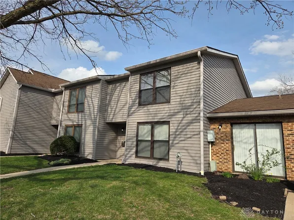 2878 Foxwood Ct, Miamisburg, OH 45342