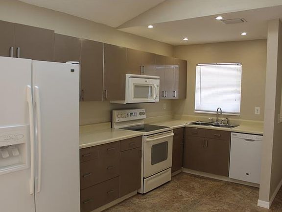5th image of 4916 Tampa Downs Blvd