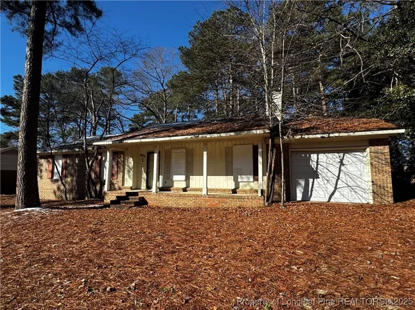 1036 Leslie Dr, Fayetteville, NC 28314